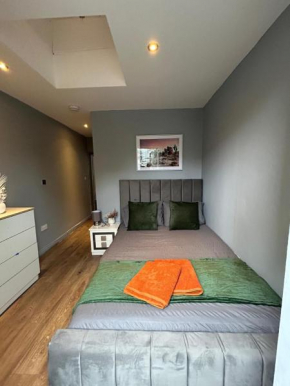 2 Bedroom Flat in Euston 2 Mins away from station, NO LIFT